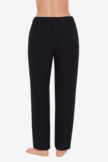 Miraclesuit Black Crepe Easy Jogger in Black